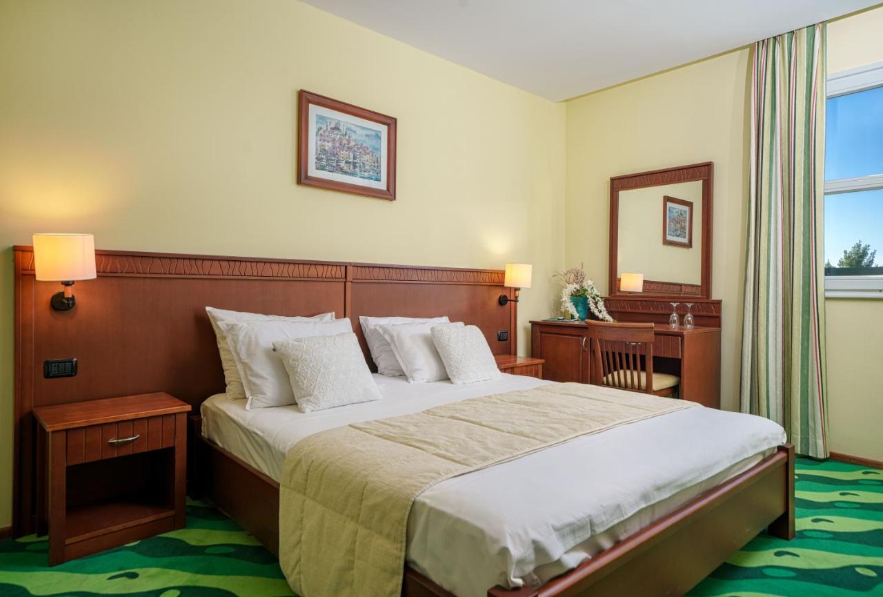 Hotel Vrata Krke Лозовац Экстерьер фото